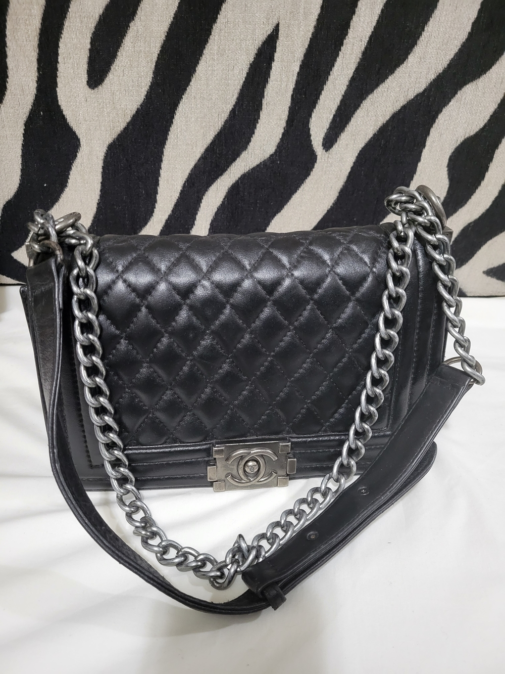 CHANEL Boy Black Quilted Leather Shoulder Bag with Silver Chain and CC Lock - Picture 1 of 8